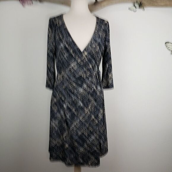 Motherhood maternity wrap dress - Picture 7 of 7